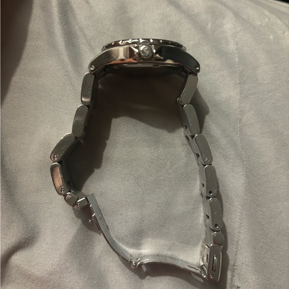 Michael Kors watch - Picture 2 of 4